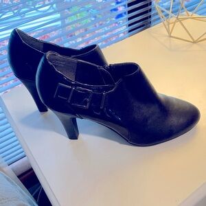 EUC - Karen Scott Naomi Black Boots Size 10 Retailed $99 Selling $25